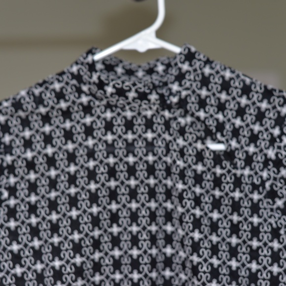 Armani Exchange Keyhole Top - Picture 2 of 4